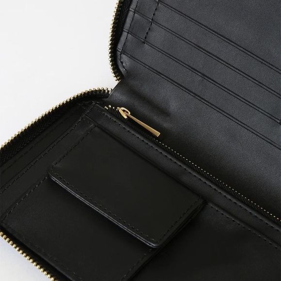 Lulu’s Ready, Set, Go! Black Zip Wallet. NWT - Picture 3 of 5